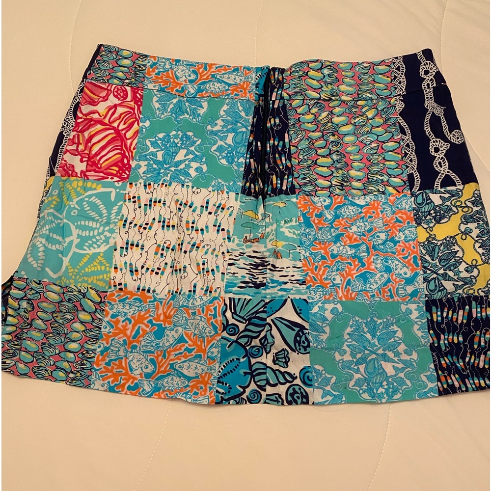 Lilly Pulitzer size 6 Skort. Perfect for the 4th of July!